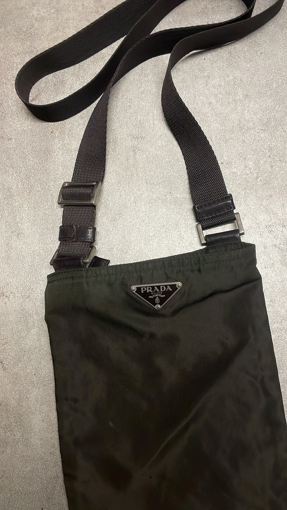 Borsa a tracolla Prada Vintage in Nylon Khaki/Verde Militare — 2