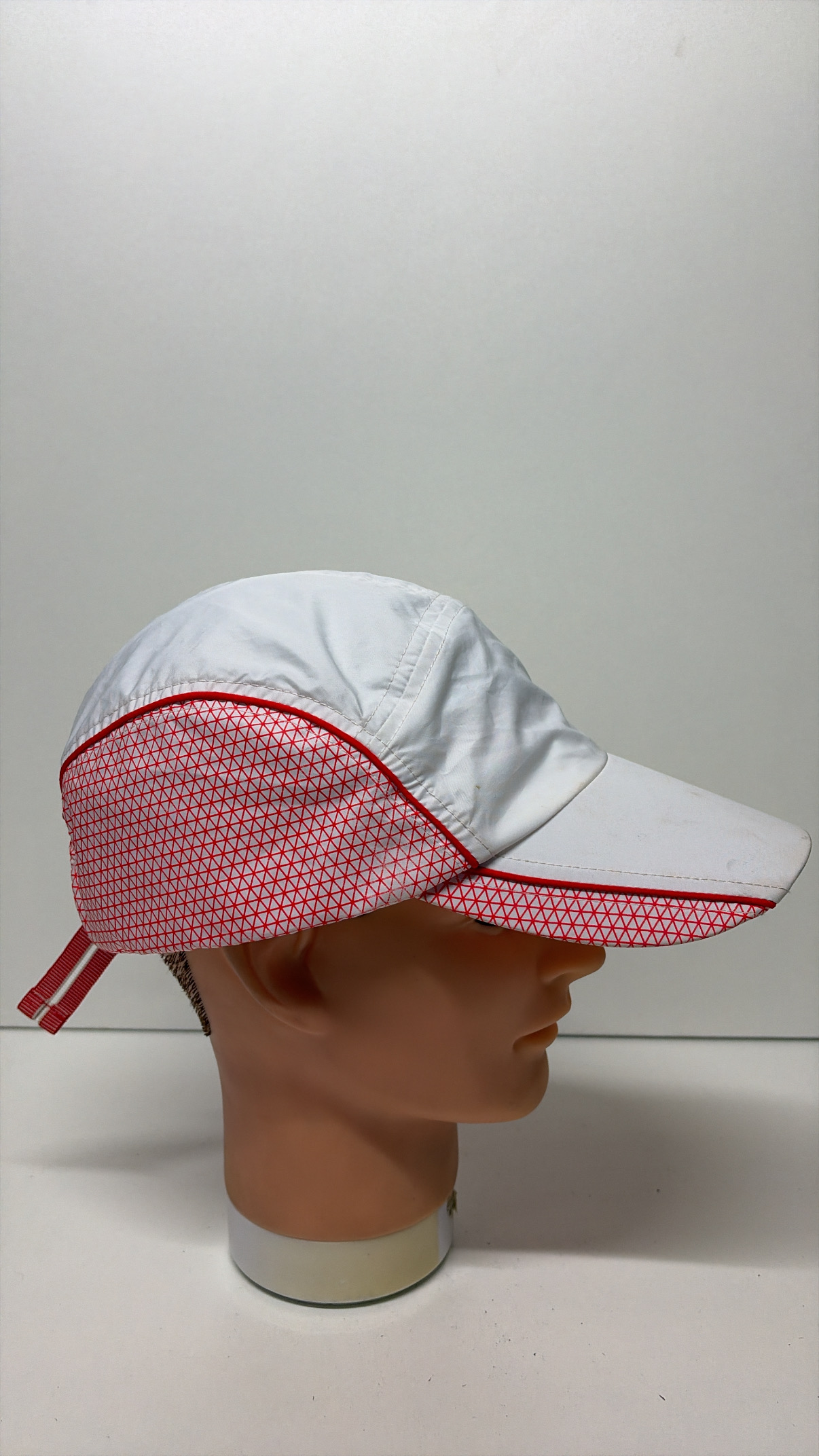 Casquette Nike blanche et rouge — 2