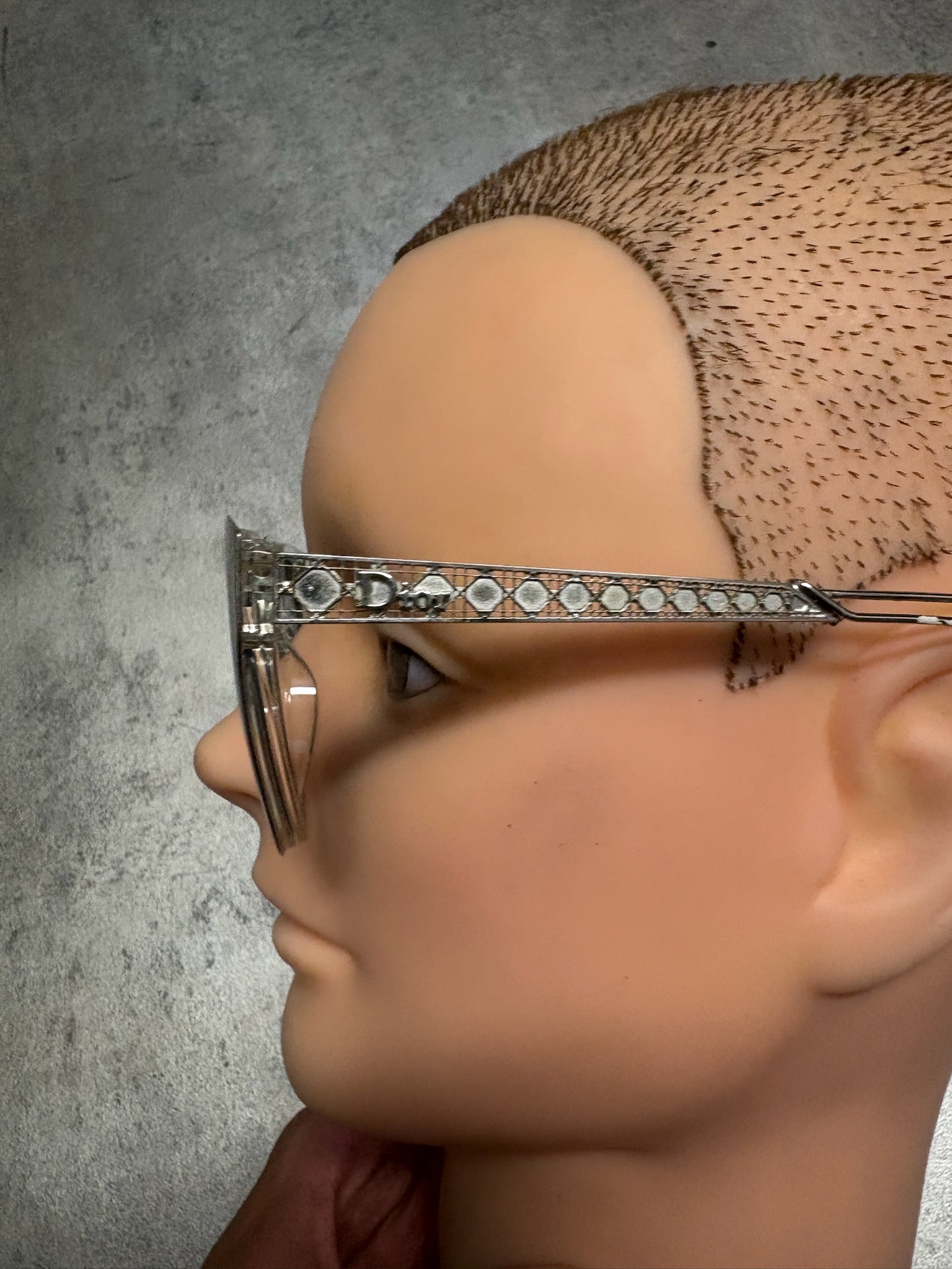 Lunette de soleil Dior y2k vintage argentée style métallique — 2