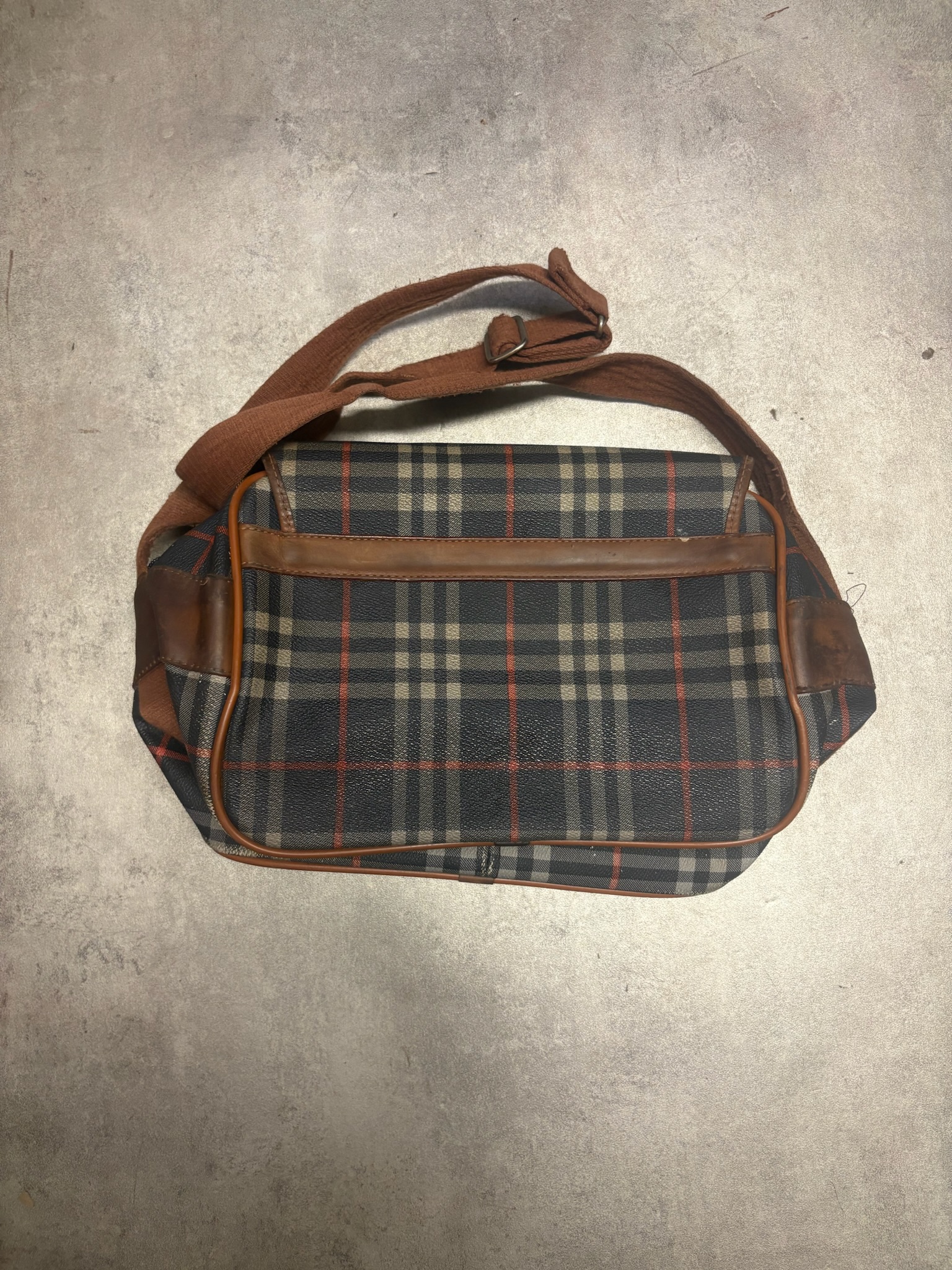 Burberry Bag — 4