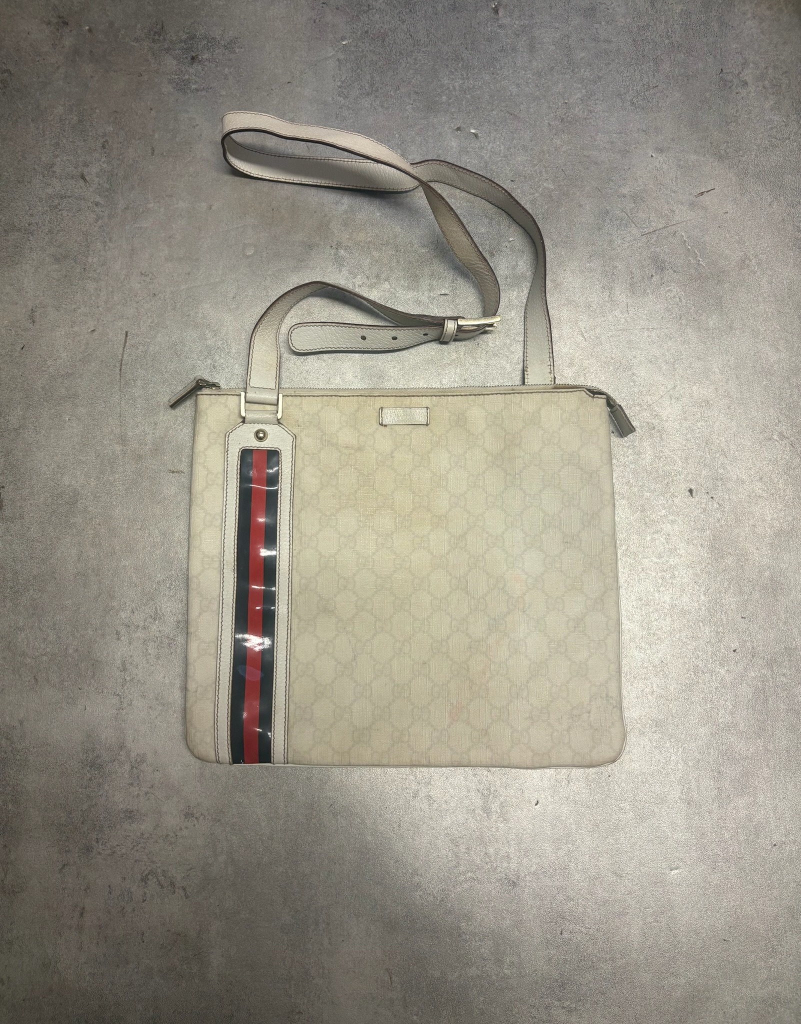 Gucci Messenger Bag