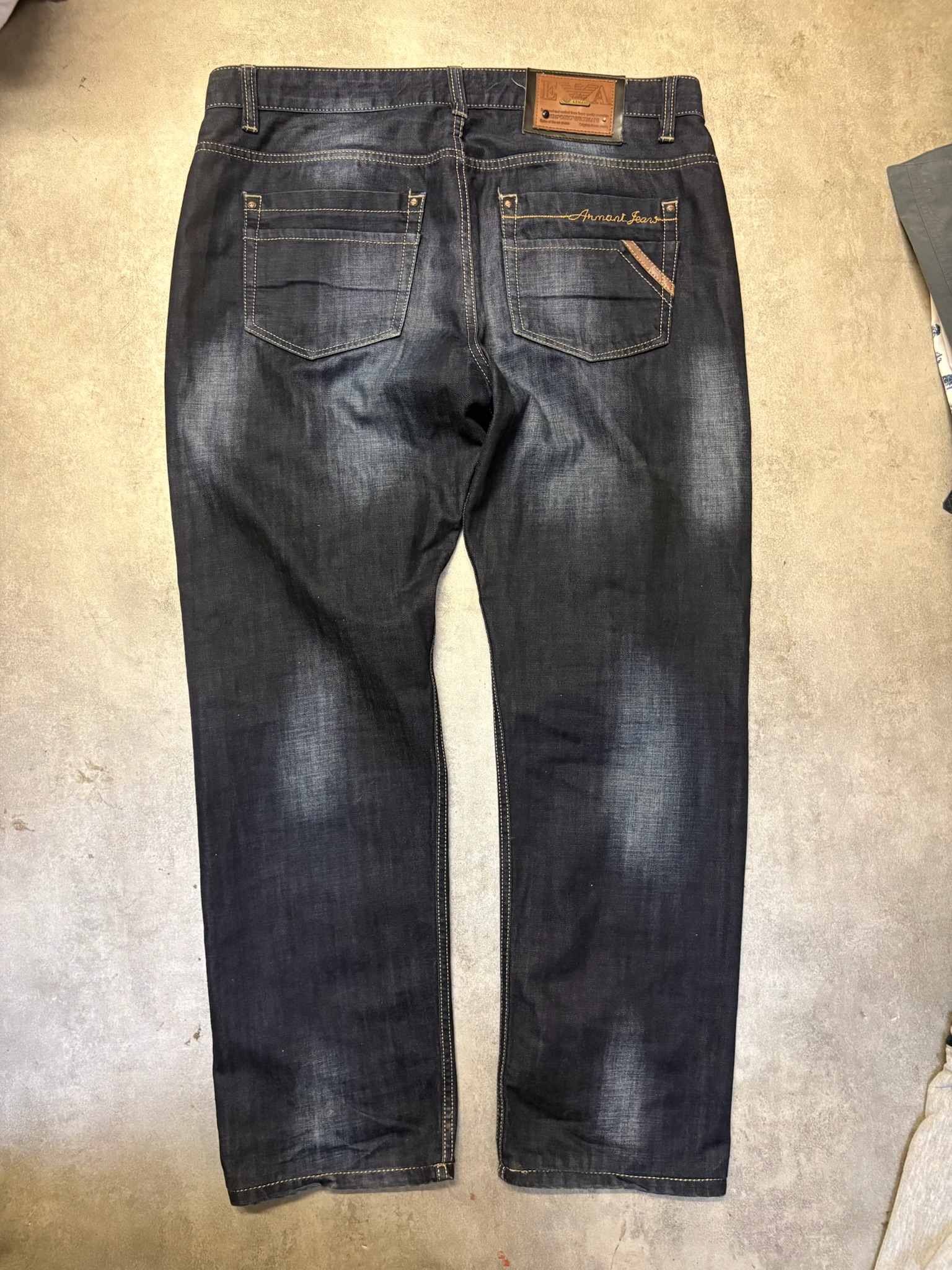 Dżinsy Armani Jeans — 2
