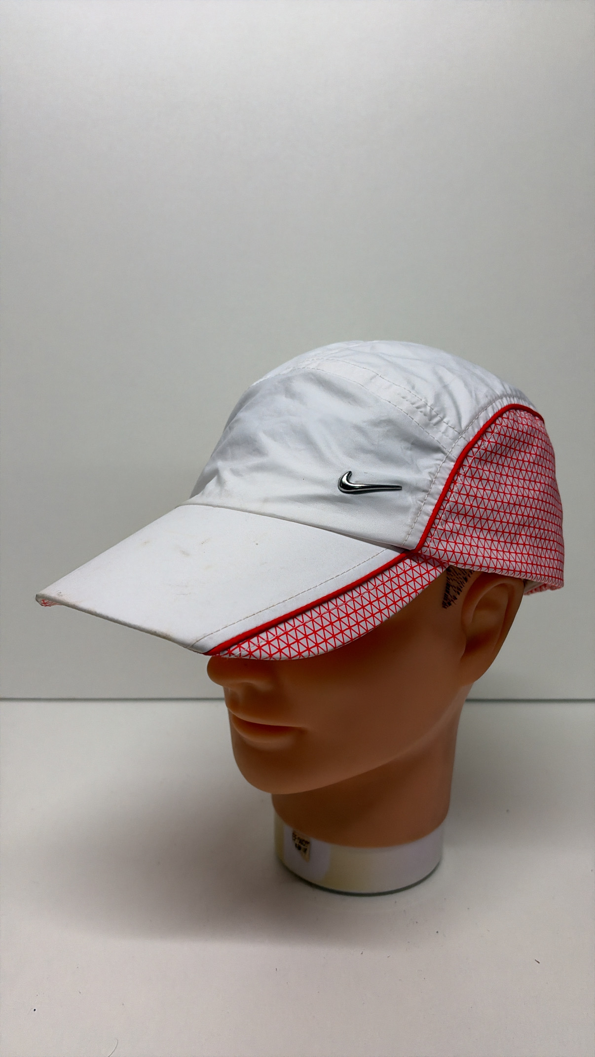 Casquette Nike blanche et rouge